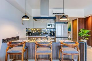 Condominium with Wonderful View and Large Pool - 8