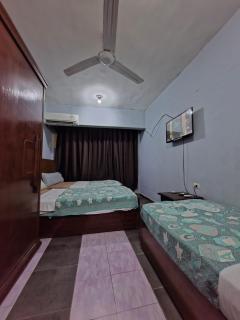 Land of Gold Hotel & Guesthouse - 6