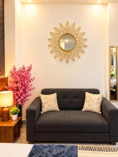 Cozy 1RK Near Medanta Hospital Medicity - 9