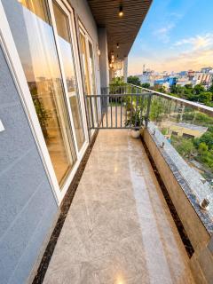 Cozy 1RK Near Medanta Hospital Medicity - 4