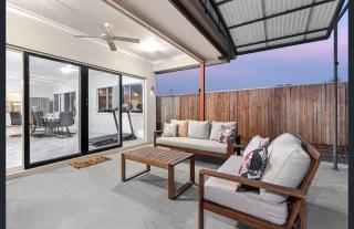 Spacious 6BR Beerwah Home&Pet Friendly - 5
