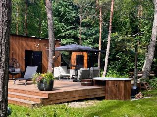 Telise TinyOne - Modern Forest Escape with Private Hot Tub - 8