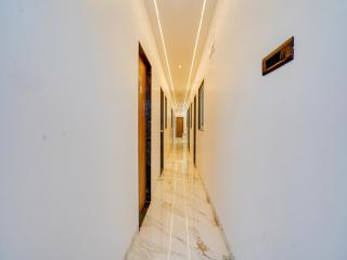 OYO 82080 Hotel RS - 5