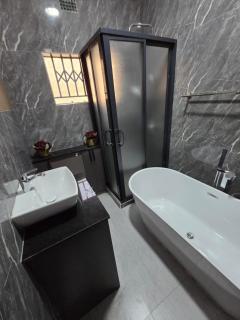 Brookhouse Area43 Malawi Holiday Rentals - 8