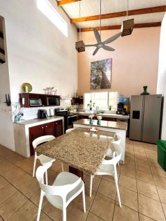 El Descanso Beachfront house with pool and view - 5