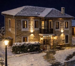Nikolas Premium Stone Manor - 9
