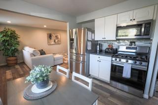 New! Cozy Home in the Heart of Lakewood - 6
