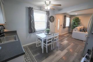 New! Cozy Home in the Heart of Lakewood - 5