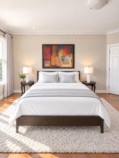 Sunny and beautify 2BR, Private entrance - steps to subway - 6