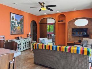The Penthouse Top-Floor Ocean-View 3BR, Two Terraces, Heated Pool, Walkable - 3