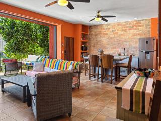 The Penthouse Top-Floor Ocean-View 3BR, Two Terraces, Heated Pool, Walkable - 1