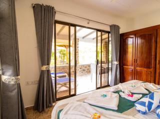 Praslin Guest House - 9