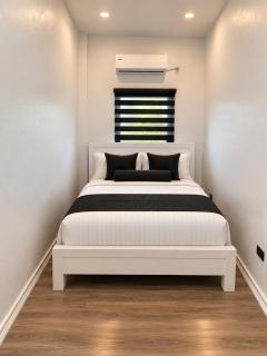 The Hive Luxury 2BR Townhouse Pool & Rooftop 102 - 5