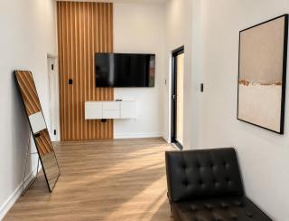 The Hive Luxury 2BR Townhouse Pool & Rooftop 102 - 1