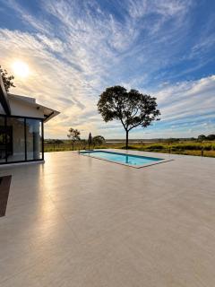 Casa de campo exclusiva com piscina, fire pit e vista para lagoa - 4