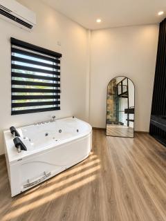The Hive Luxury 1BR Townhouse Pool & Rooftop 101 - 5