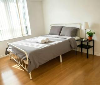 Modern 2 Bedroom 2 Bathroom Suite with Free Parking Near Finch Subway Station - 6