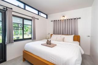 Tropical Retreat 2mn Zen Beach and 4K Workspace -  - 0