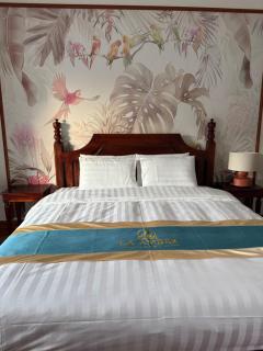 La Amber Hotel - 4