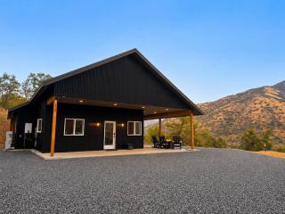 Summit & Serenity - Three Rivers - Epic Views - 9