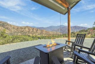 Summit & Serenity - Three Rivers - Epic Views - 2