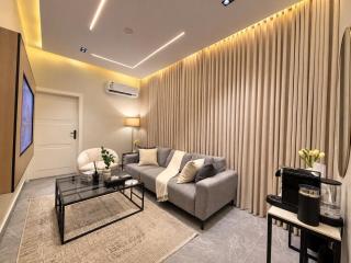 H Residence Modern Apartment near Boulevard City - 6