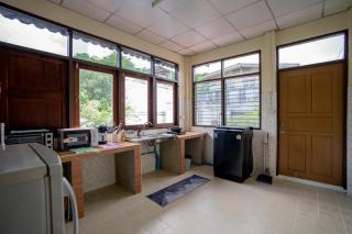 Canal-side Wooden House 3BR Private Garden - 4