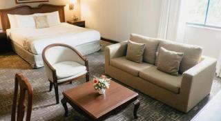 East Asia Royale Hotel - 9