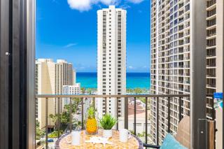 20FL Lanai condo with ocean & bay views, beach access - 0