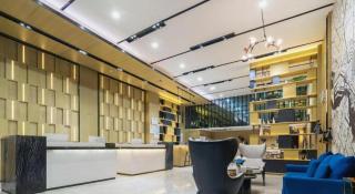 Echarm Hotel Yingshang High-speed Railway Station Wuzhou Wanhui Plaza - 5