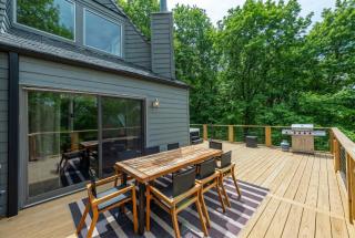Mars Hill Retreat Sauna Wet Bar Hot Tub Views - 3