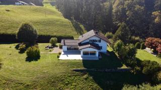 Elegant house in a dominant position - 9