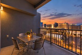 Princess II Suite Platinum * Balcony Strip Views - 9