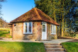 Cowdray Lodge - Midhurst - 8