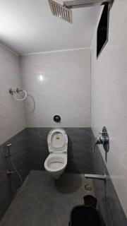 Cozy 1 RK Sarona Showroom Hub - 3