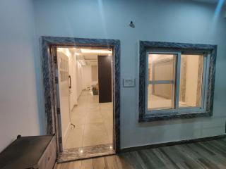 Huge King Suite - 8