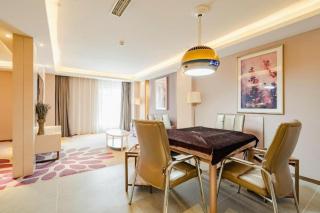Lavande Hotel Wuhan Houhu Avenue Xingye Road - 8