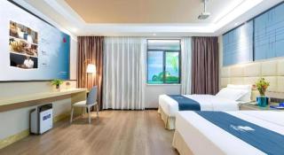Echarm Hotel Panyu Chimelong Guangzhou South Railway Station Wanbo Metro Station - Guangzhou - 1