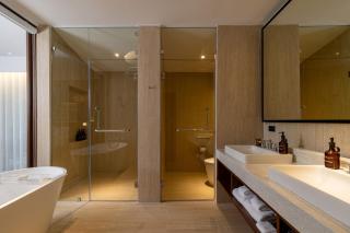 J Valley Resort - 4