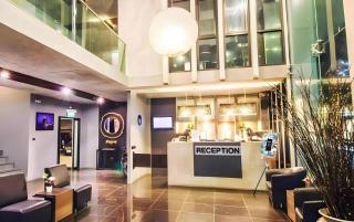B2 Black Business and Budget Hotel - 6