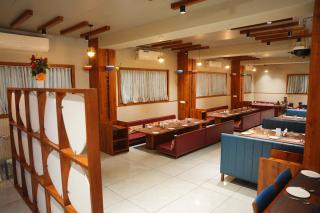 Hotel Ananta Inn - 8