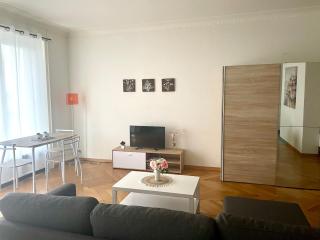 600 m from Lausanne Train station - 5