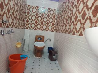 Shri Raghunath Hotel , Rudraprayag - 8