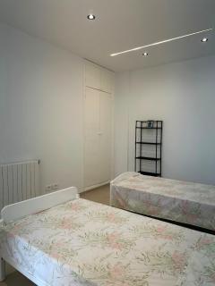 Neapolis Garden Apartment - 7