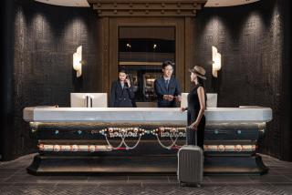 LIAN HOTEL · Shangri-La - Cafe · Cocktail Lounge · Fitness Center - 4