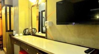 Loft Living Hotel Khonkaen - 4