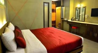 Loft Living Hotel Khonkaen - 5