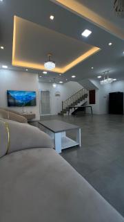 Beachside villa with a pool! - 0