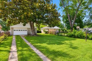 Grand Louisville estate near Historic Churchill - 6