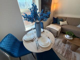 NEW Bedford 1-Bed Apartment FREE Car Parking - 9